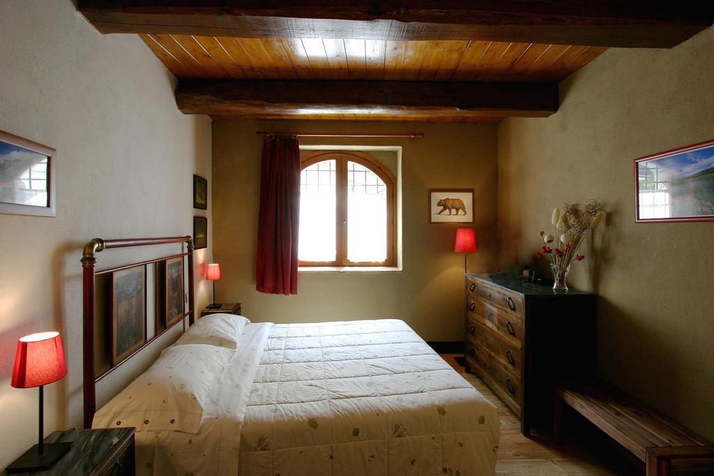 B&B Cascina Dell'Orso Castelsantangelo sul Nera Oda fotoğraf